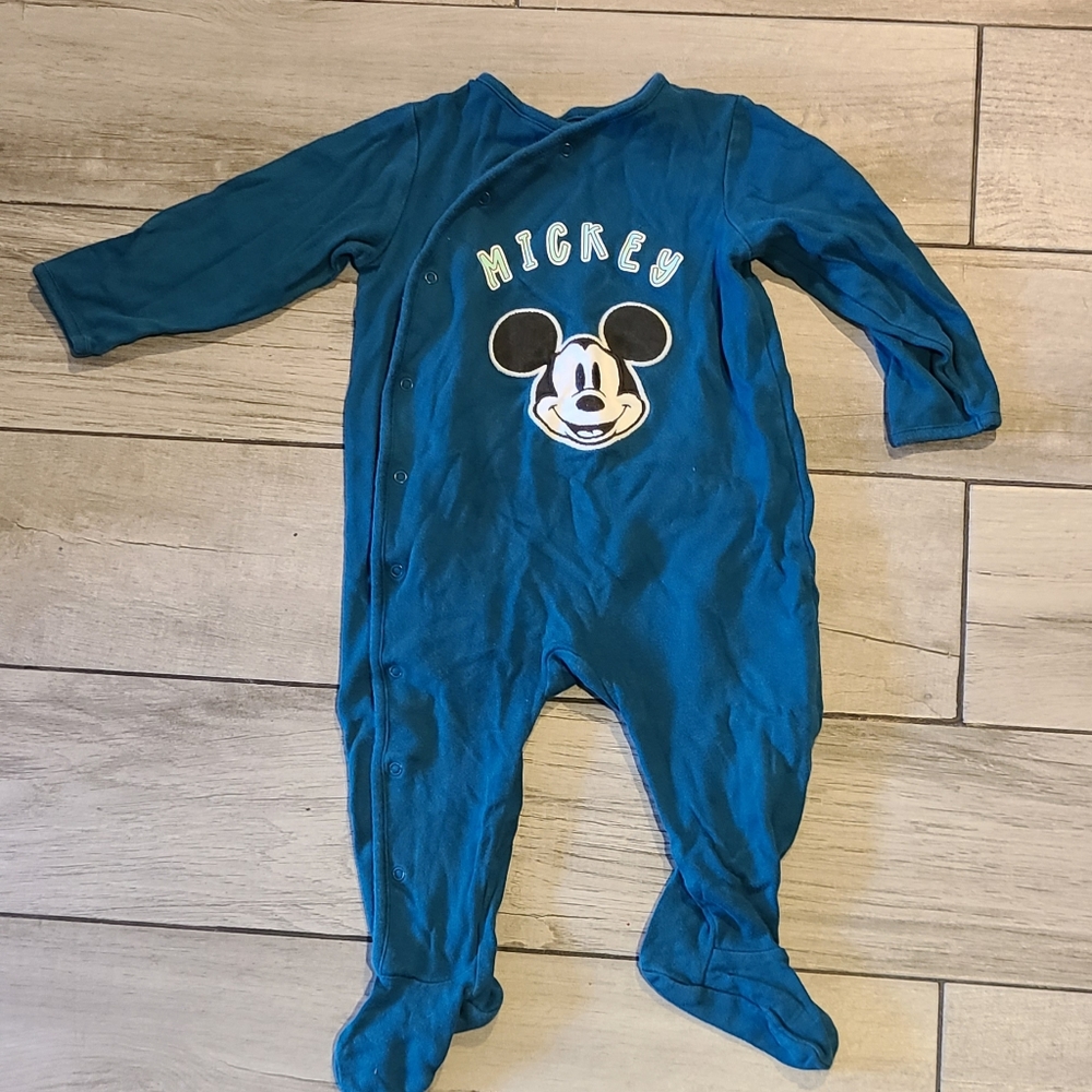 🍁Disney Baby Mickey Footed sleeper 🌻